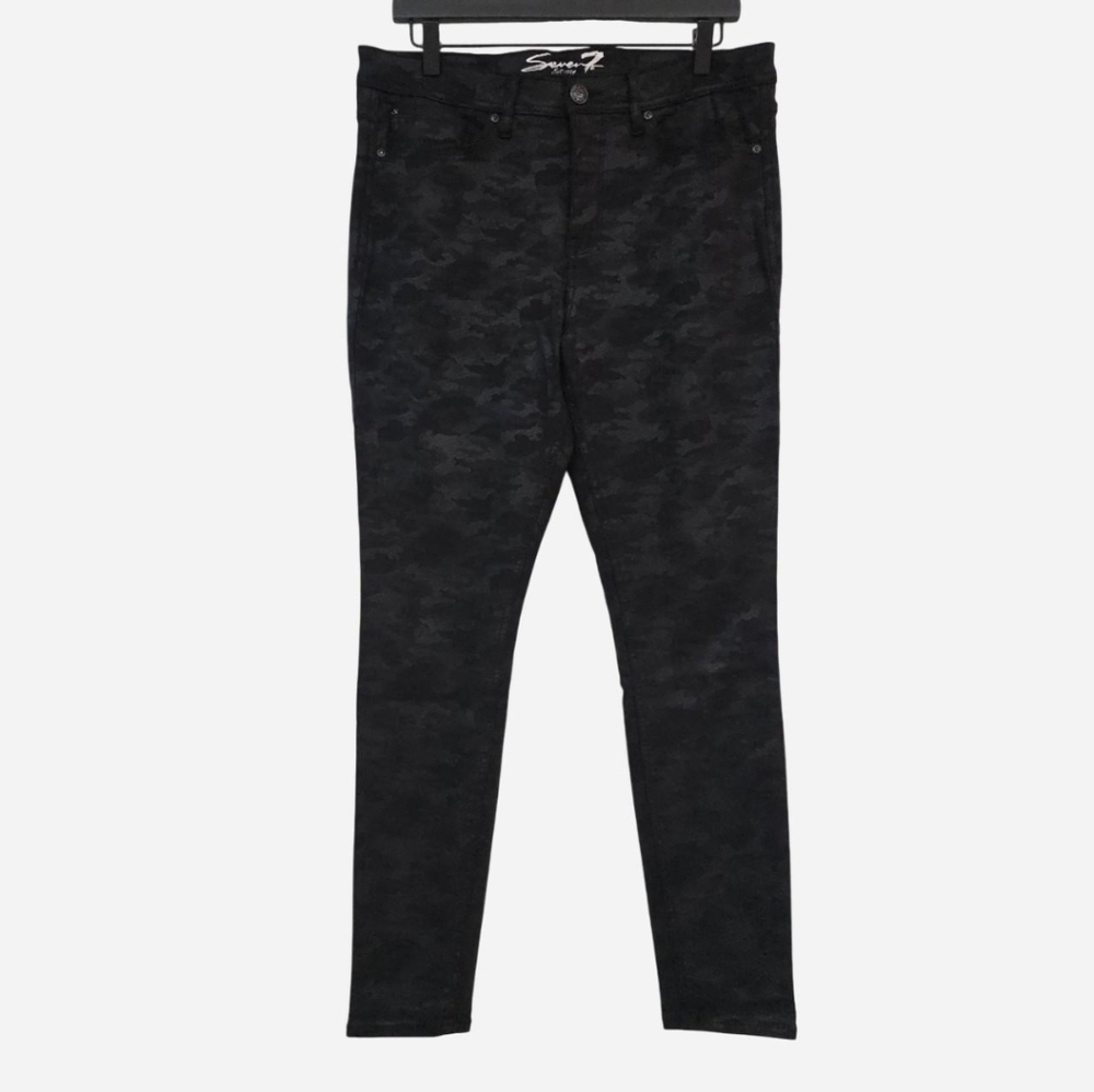 Seven7 Mid Rise Coated Black Skinny Jeans, Camo Print, Size 12